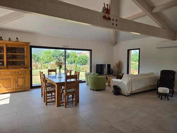 Location de vacances pour 6 personnes, avec piscine et jardin à Salasc - 3