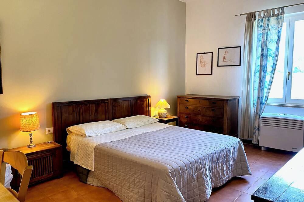 Tuscan countryhouse apartment, 10 min by the sea,  with Ac and large garden. in Castagneto Carducci, Etruscan Coast