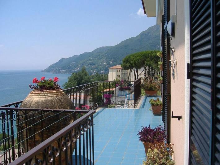 B&b per 6 persone, con Balcone e Terrazza nonché Panorama a Vietri sul Mare