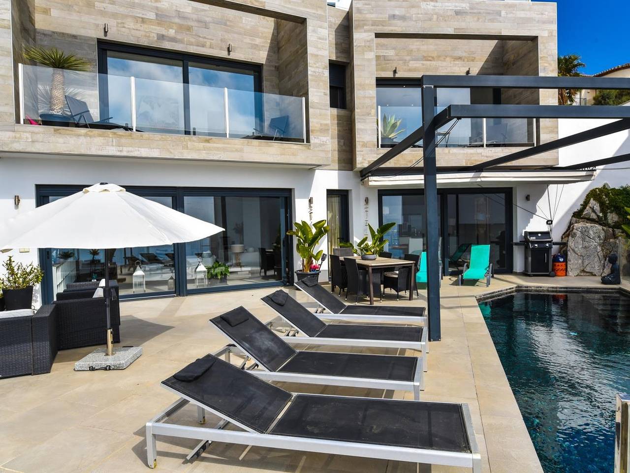 Luxury villa with incredible views,private pool in Monte de los Almendros, Salobreña