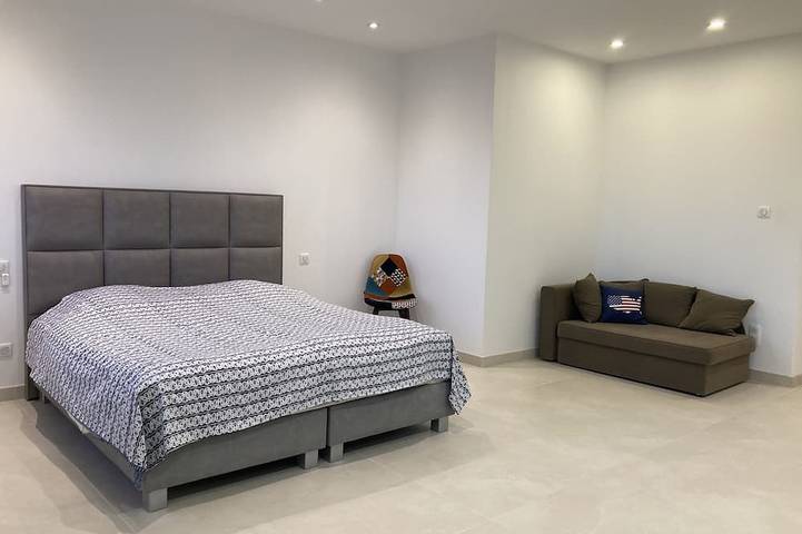 Villa pour 9 personnes, avec Terrasse et Jardin à Arles - 2