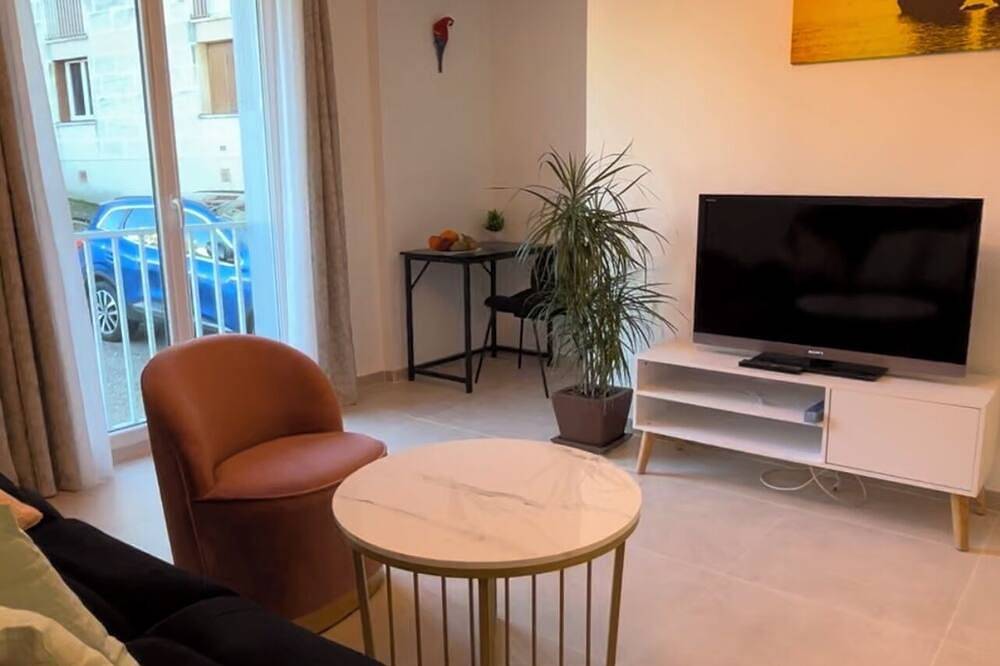 Entire apartment, T3 apartment, downtown Manosque in Manosque, Parc naturel régional du Luberon