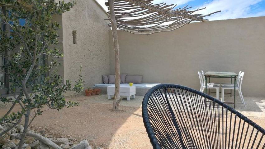 Location de vacances pour 4 personnes, avec vue sur le lac et jardin ainsi que piscine et vue à Fitou - 2