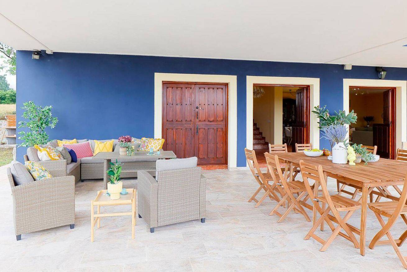 Appartement entier, Charming Apt w/ Full Kitchen & Wi-Fi near Attractions in Las Regueras, Asturias Province