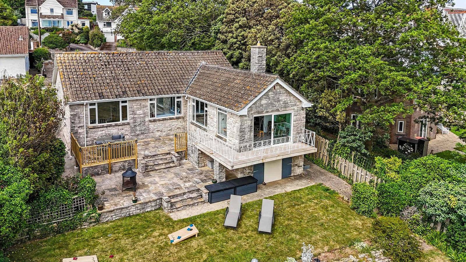 Entire studio, Stonecliffe Sea View Escape in Seaton, Devon