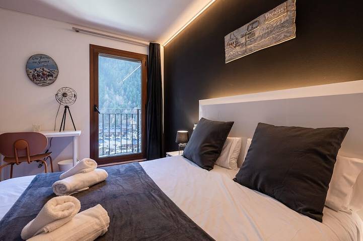 Appartement entier, Appartement moderne Arinsal 2 chambres, 4 pers, Parking inclus in La Massana, Pal Arinsal