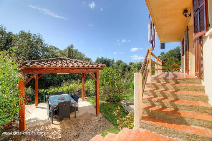 Gîte für 4 Personen, mit Garten und Ausblick, mit Haustier