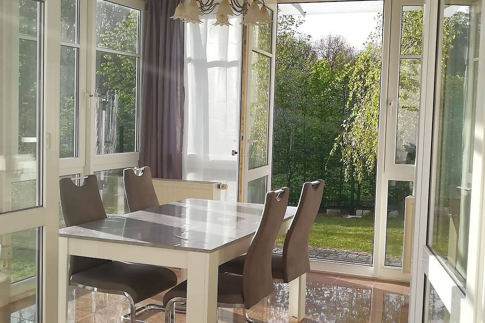 Geheel appartement, Top Appartement met 66 m2 in Bayreuth - Opera Wagner- Festspielhaus Bayreuth in Frankenalb