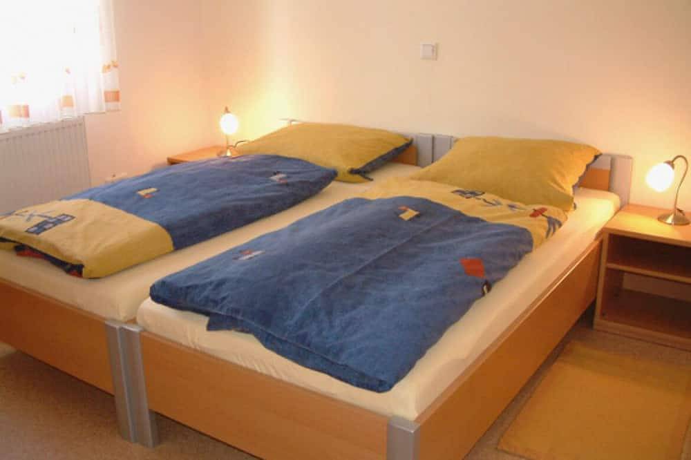 Ganze Wohnung, Barrierefreie Ferienwohnung (Eg) am Ferienhof an der Stadtmauer Merkendorf in Merkendorf, Fränkisches Seenland
