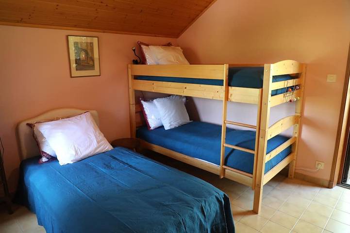 Location de vacances pour 11 personnes, avec jardin à Mirabel-et-Blacons - 2