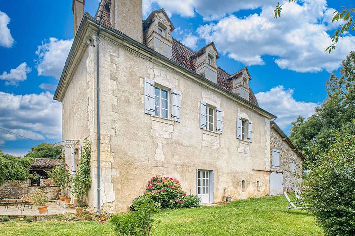 Location de vacances pour 4 personnes, avec Jardin à Jaure