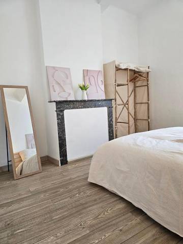 Gîte pour 2 personnes, avec vue à Belgentier