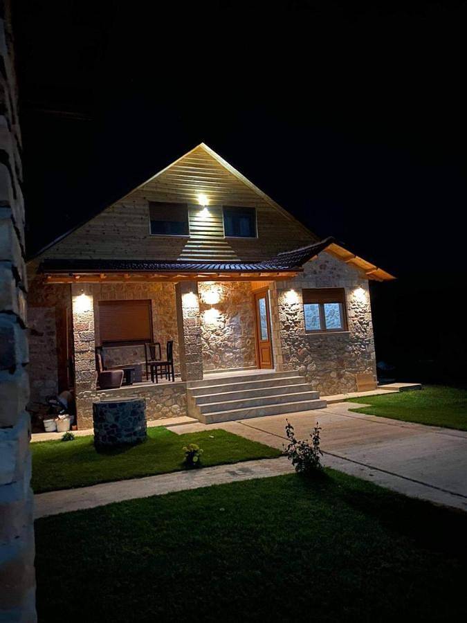 Villa für 8 Personen, mit Balkon und Garten sowie Ausblick in Albanien - 2