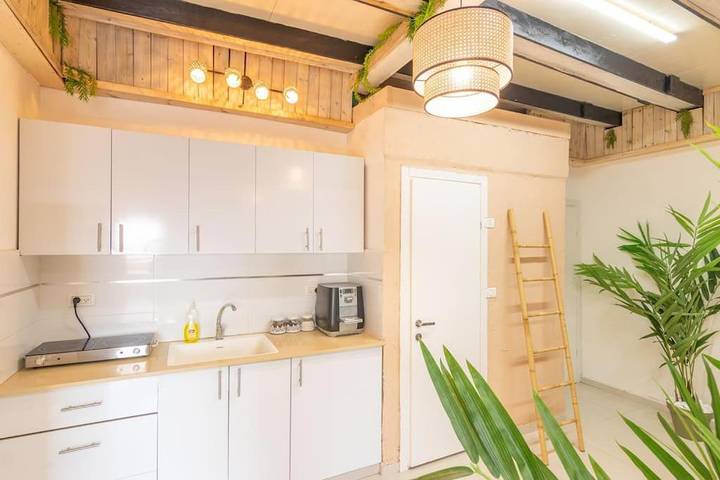 Gîte pour 7 personnes, avec jacuzzi ainsi que terrasse et piscine à Netanya - 3