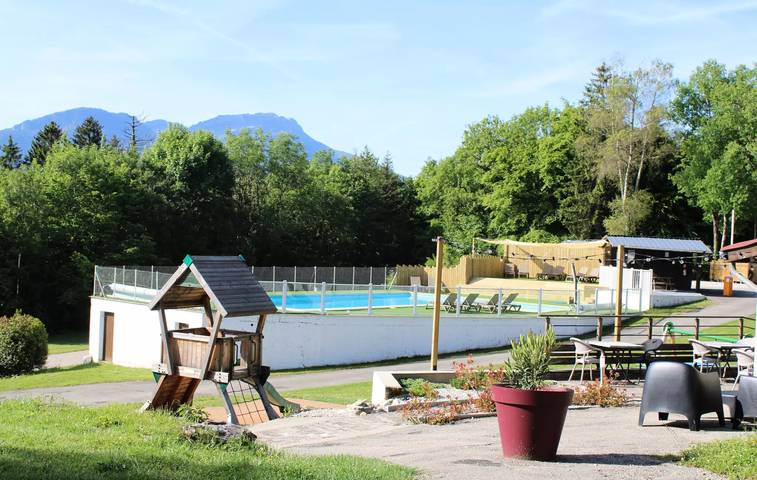 Appartement de vacances pour 4 personnes, avec Terrasse et Vue dans l' Isère