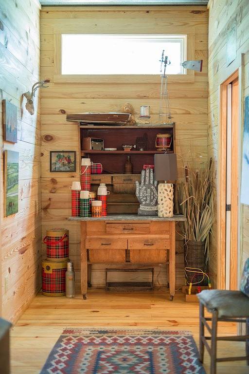 Lodge for 28 people in Louisiana