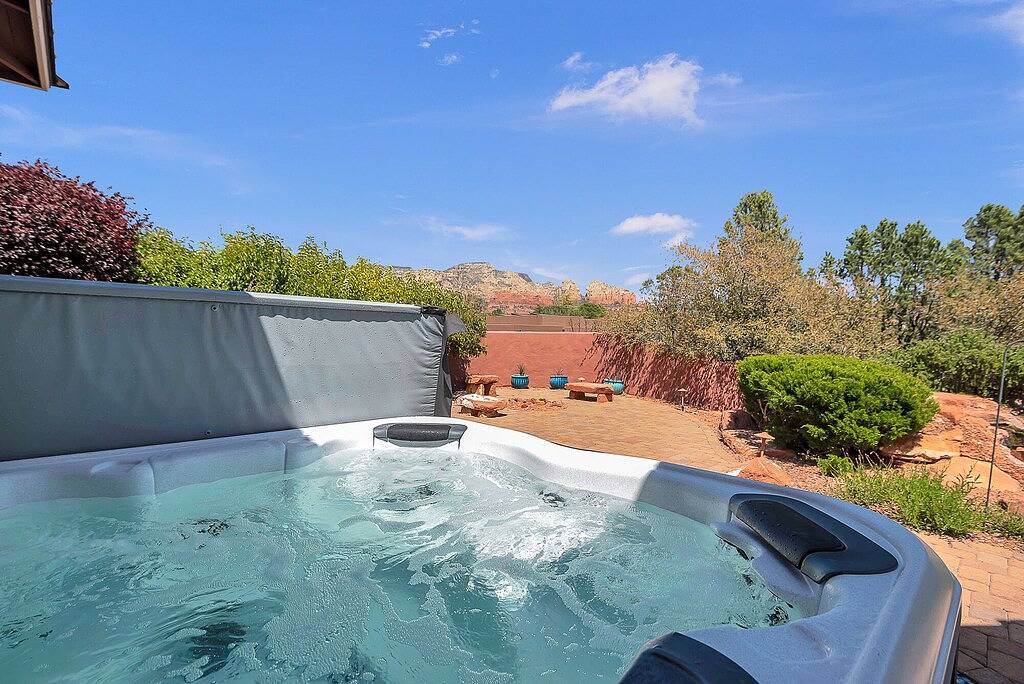 Experience luxury at the Sedona Last Wagon Estate, a stunning 3-bedroom retreat in West Sedona. in Sedona, Oak Creek Canyon