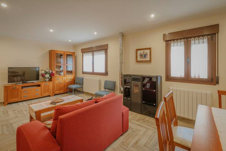 Casa rural para 10 personas, con Balcón y Jardín en Provincia de Burgos - 3