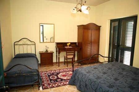 Chambre d’hôte pour 4 personnes, avec jardin et vue, animaux acceptés à Villa San Giovanni - 2
