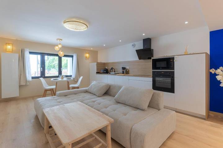 Gîte pour 2 personnes, avec jacuzzi ainsi que terrasse et sauna à Mittelhausbergen - 2