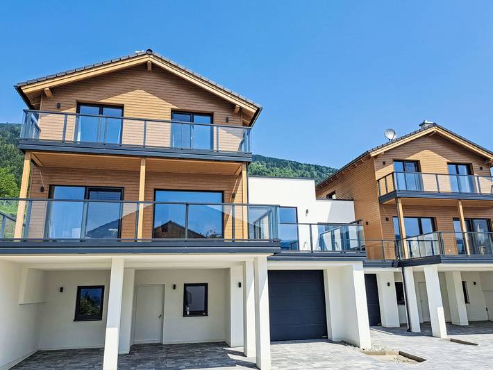 Chalet für 6 Personen, mit Seeblick und Garten sowie Balkon und Sauna am Ossiacher See