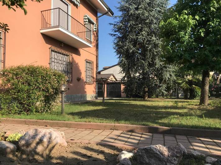 Gîte pour 3 personnes, avec jardin dans Carmagnole - 2