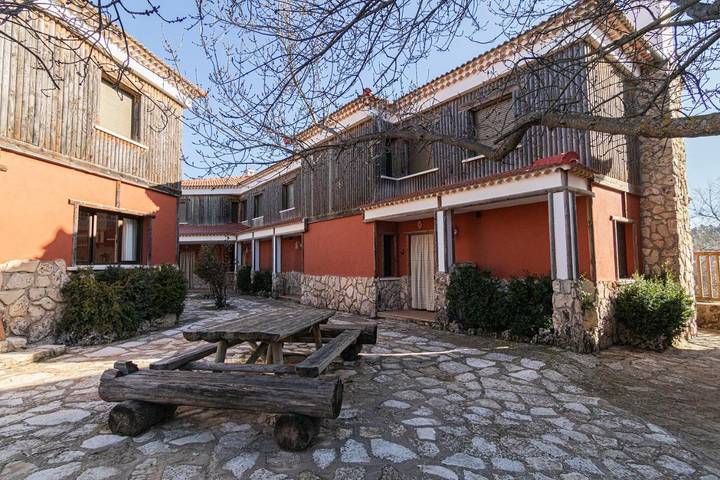 Casa de vacaciones para 10 personas, con jardín y piscina, Se admiten mascotas en Provincia de Cuenca - 3