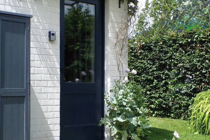 Entire apartment, Le Pavillon, a haven of peace in Céroux-Mousty in Céroux-Mousty, Ottignies-Louvain-la-Neuve