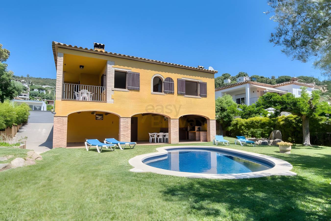 Villa els ocells – Ruhiges Haus mit Pool und schönem Garten in Mas Ambros, Calonge
