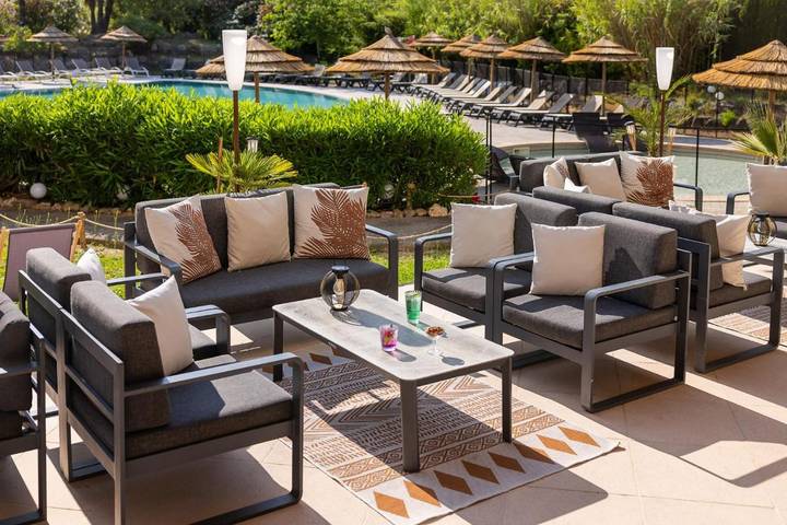 Club vacances pour 2 personnes, avec piscine ainsi que jardin et terrasse sur la Côte d'Azur - 3