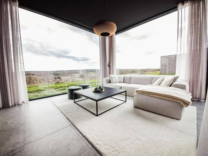 Location de vacances pour 8 personnes, avec Terrasse et Jardin dans Heure
