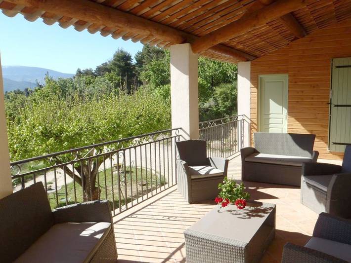Location de vacances pour 2 personnes, avec Balcon et Terrasse ainsi que Jardin et Piscine à Propiac
