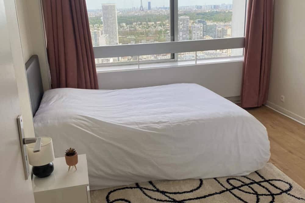 Entire apartment, Appartement Cosy-chic Paris La Défense in Puteaux, Hauts-de-Seine