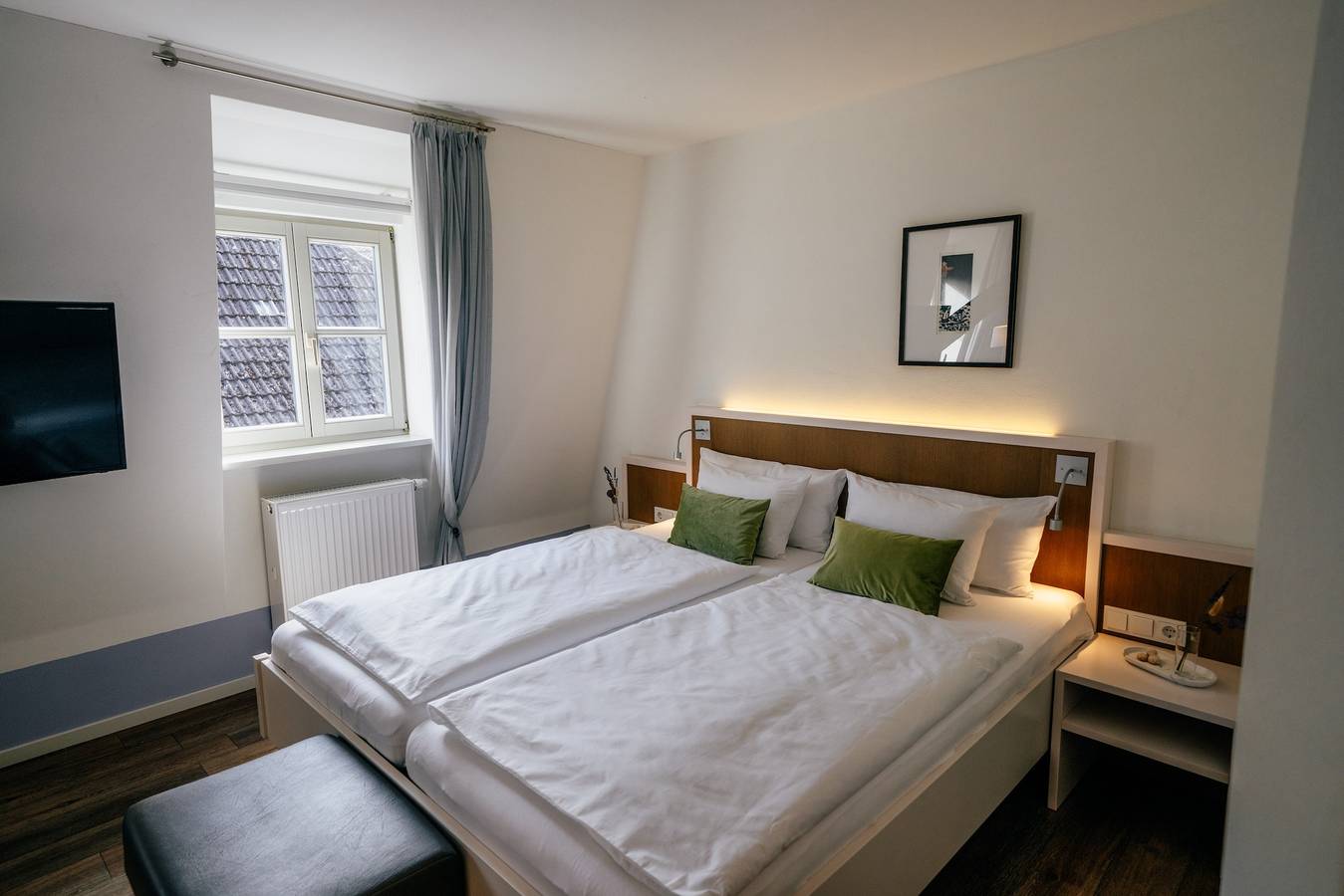 Weinbar & Gästehaus Himmelstoss - Großes Doppelzimmer in Dettelbach, Fränkisches Weinland