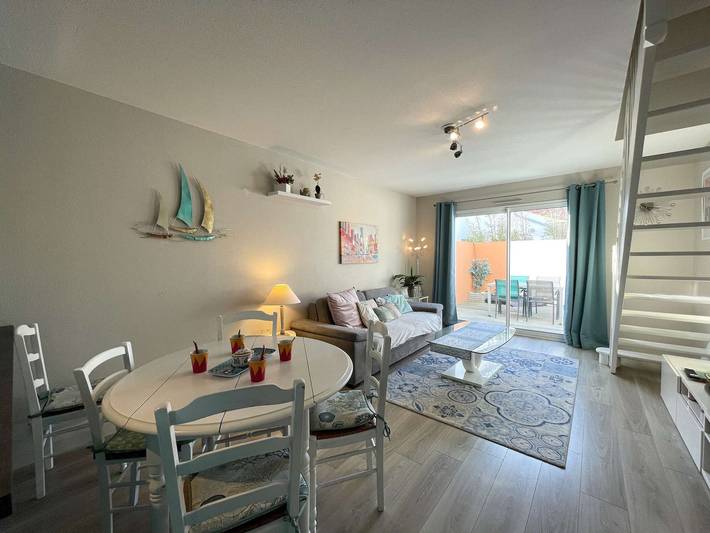 Location de vacances pour 6 personnes, avec terrasse, animaux acceptés dans La Grande plage (Saint-Gilles-Croix-de-Vie) - 3