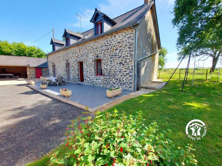 Location de vacances pour 6 personnes, avec terrasse et jardin à La Baconnière - 3