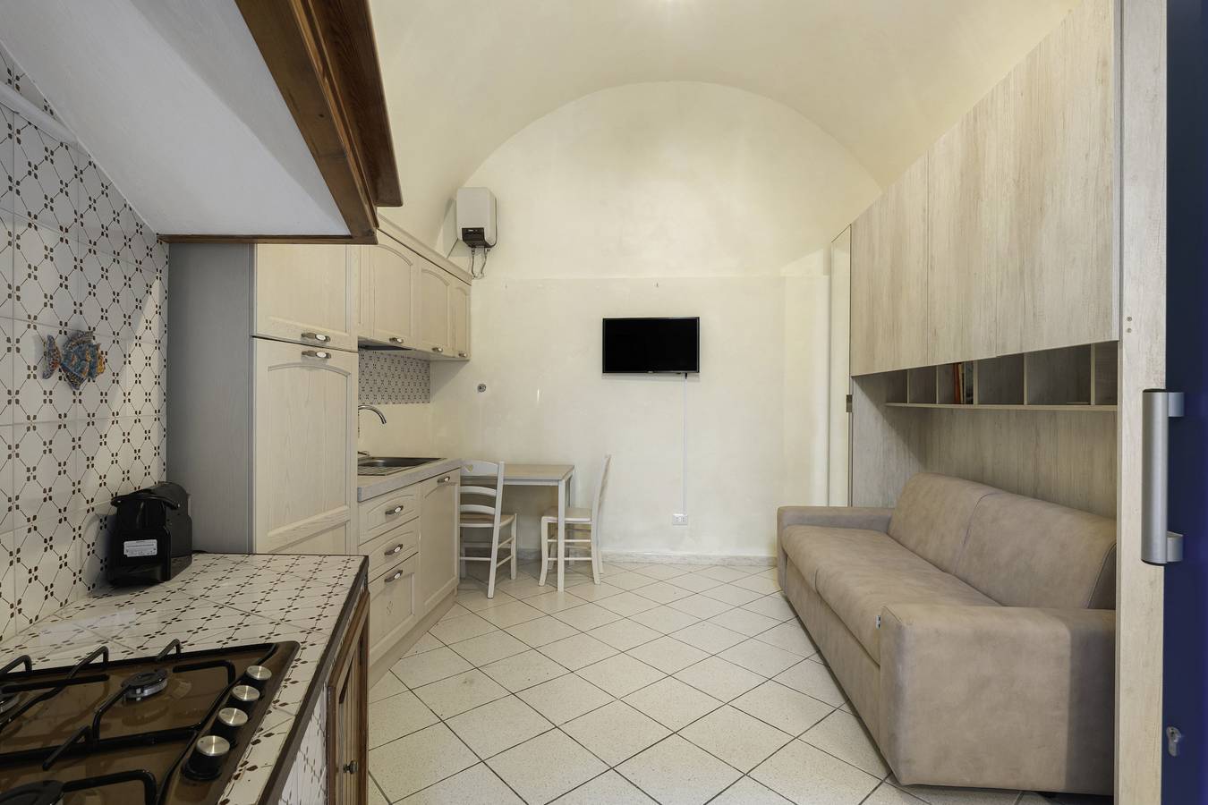 Holiday Home 'Villa Ida - Appartamento Napoli' with Private Terrace, Wi-Fi and Air Conditioning in Vico Equense, Naples Province