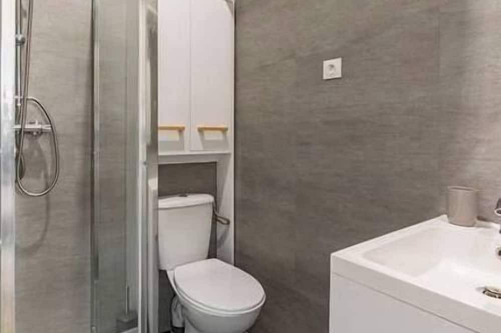 Entire apartment, Le Nid-Lormont : Your getaway in Lormont, Bordeaux region