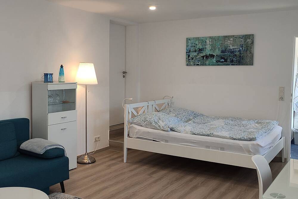Geheel appartement, Small, lovingly furnished vacation apartment with terrace in Taunusstein, Rheingau-Taunus-Kreis
