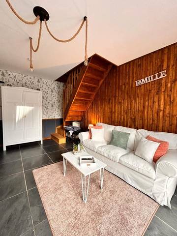 Maison d’hôte pour 4 personnes, avec terrasse et jardin ainsi que piscine et jacuzzi, adapté aux familles à Woignarue