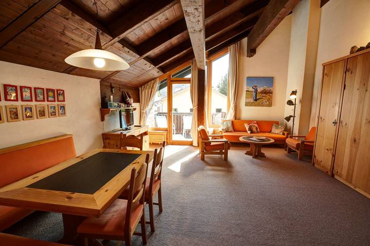 Ferienwohnung für 4 Personen, mit Garten und Sauna in Silvaplana
