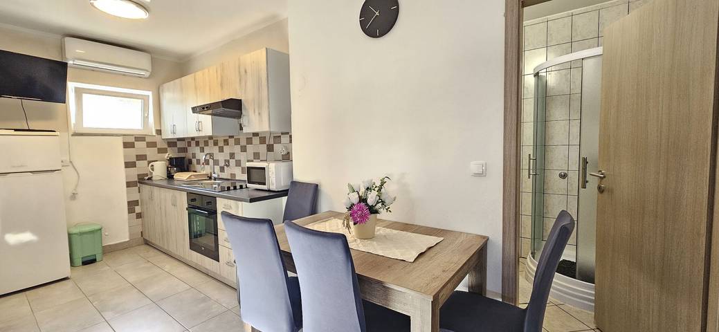 Apartamento entero, Apartments Makic in Silo (Krk), Krk (isla)