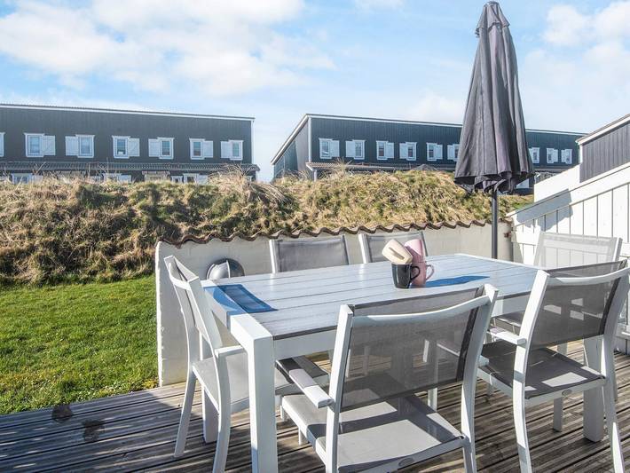 Ferienhaus für 6 Personen, mit Terrasse und Pool sowie Sauna in Agger - 2