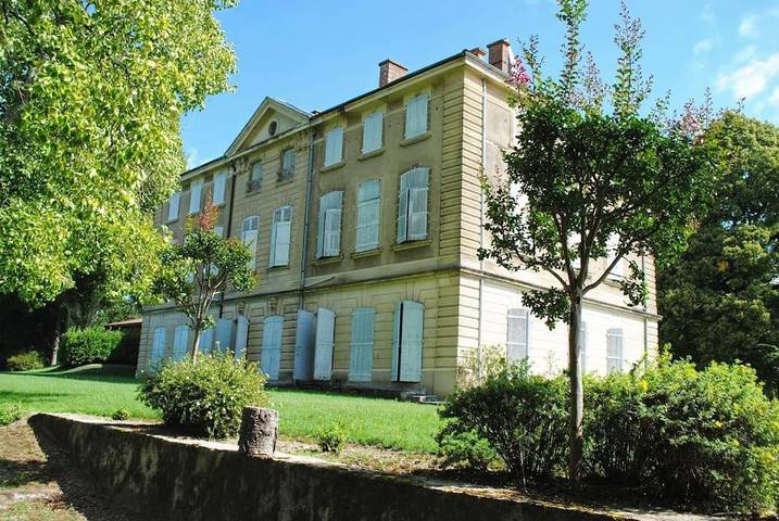 Maison de vacances pour 10 personnes, avec piscine ainsi que vue et jardin