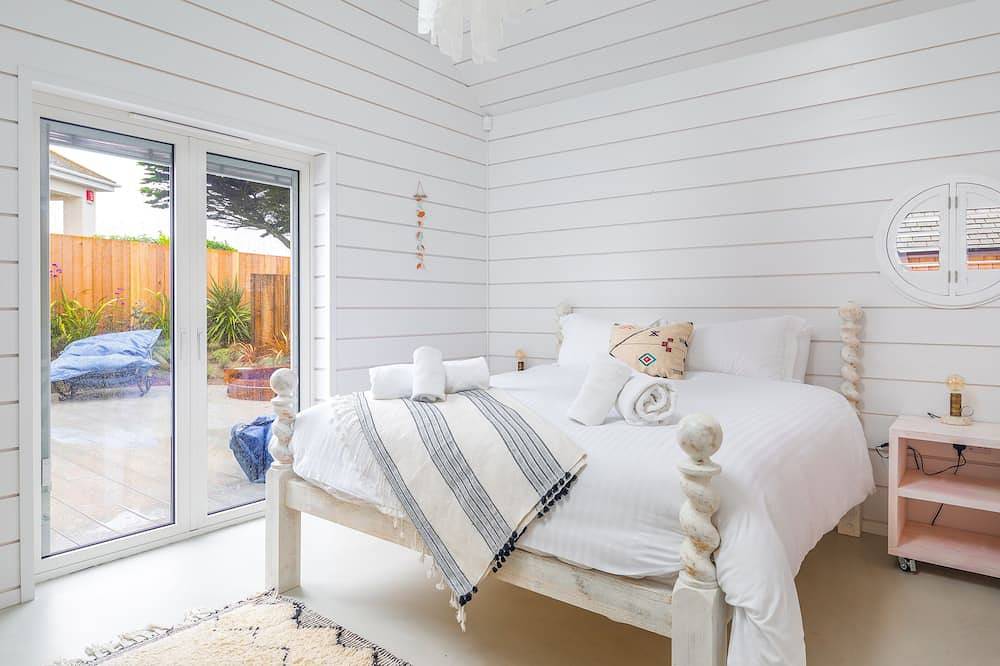 Luxury 2 Bed Beach House in Gwithian, Cornwall