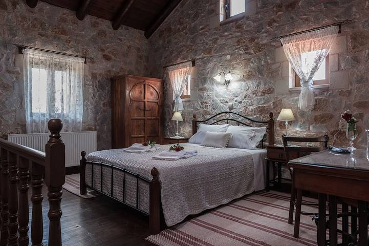 Villa Fabrica  traditional house in Thimia, Chania region