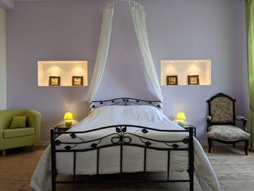 Chambre d’hôte pour 2 personnes, avec jardin dans l' Ariège