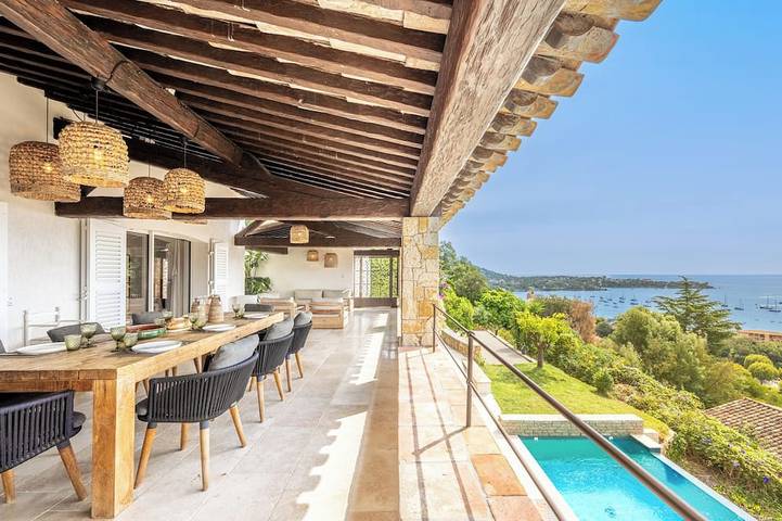 Villa für 8 Personen, mit Garten