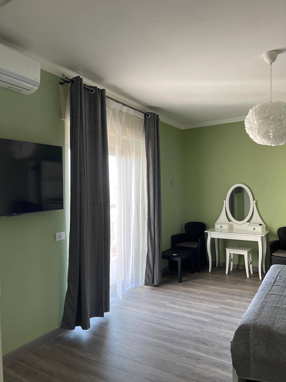 Apartamento vacacional entero, Suite Mare, your home by the sea in Fondachello, Provincia de Catania