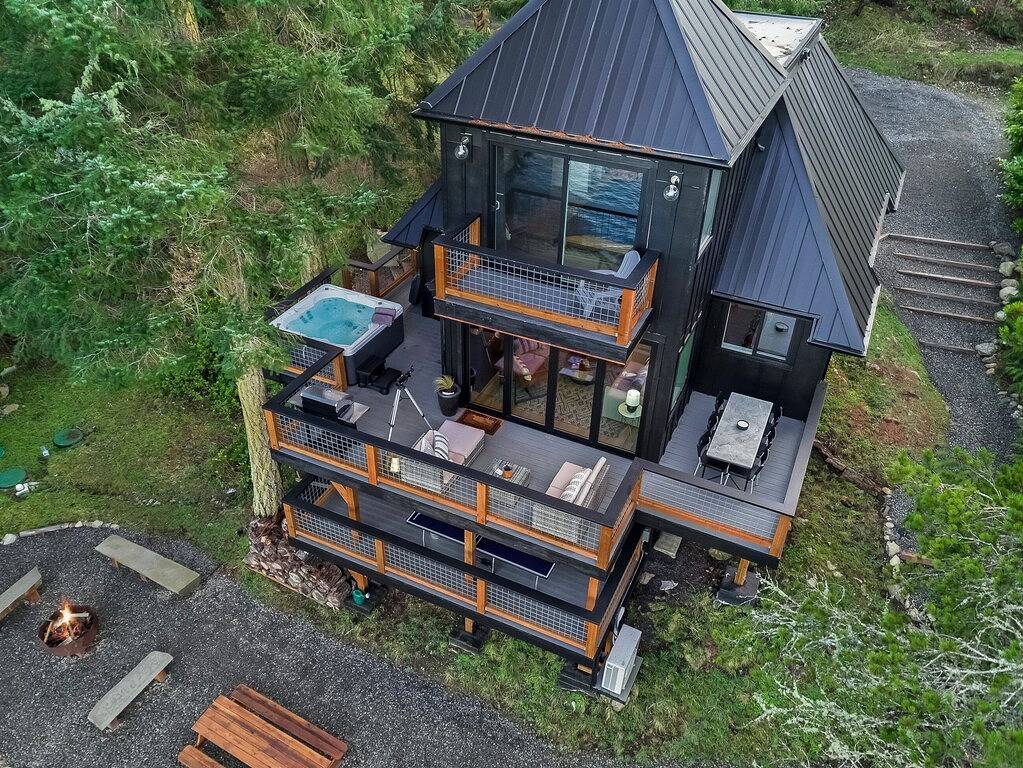 Waterfront Home! Hot Tub! (Hos) in San Juan Island